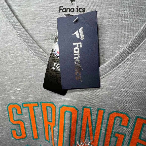 Fanatics NFL Women's Gray V-Neck Tee style#TA09 082752063 - Picture 3 of 8